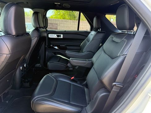 Used 2023 Ford Explorer ST w/ Equipment Group 401A AWD/4WD image 11