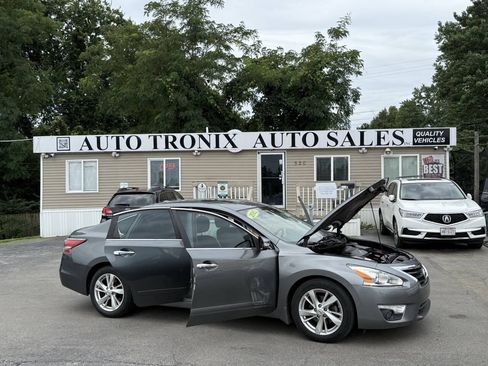 Used 2015 Nissan Altima 2.5 SL w/ Technology Package FWD image 23
