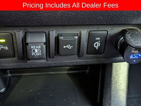 Used 2022 Toyota Tacoma TRD Sport w/ Technology Package RWD image 24
