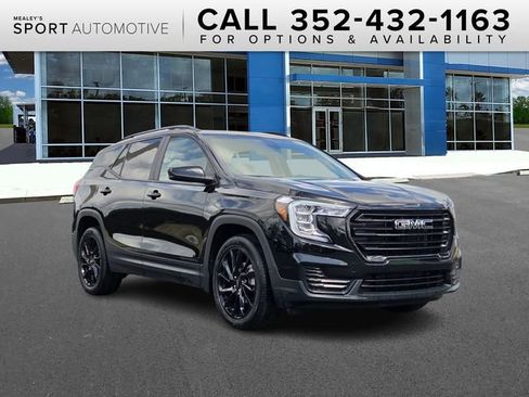 Used 2023 GMC Terrain SLE w/ Driver Convenience Package image 1