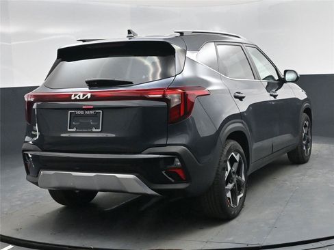 New 2026 Kia Seltos EX image 18