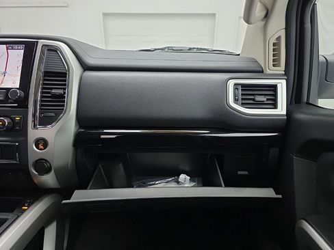 Used 2021 Nissan Titan SV w/ SV Convenience Package AWD/4WD image 41