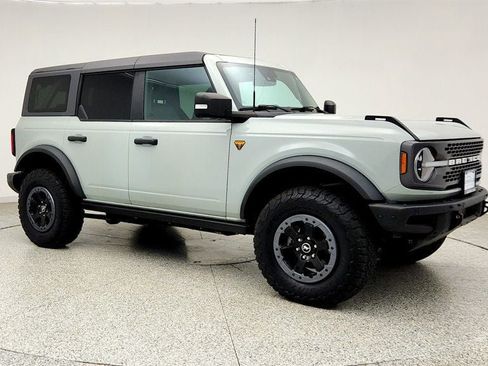 Used 2021 Ford Bronco Badlands AWD/4WD image 3