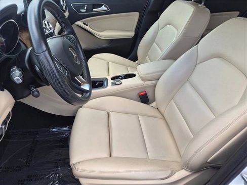 Used 2019 Mercedes-Benz GLA 250 image 15