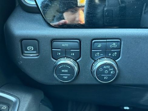 Used 2025 GMC Sierra 1500 Elevation w/ Elevation Premium Package image 34