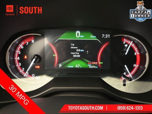 Used 2025 Toyota RAV4 XLE FWD image 12