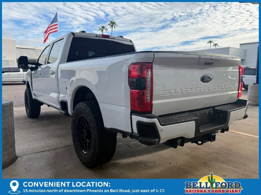Used 2024 Ford F250 Lariat w/ Lariat Ultimate Package AWD/4WD image 3