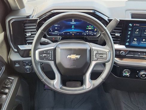 Used 2023 Chevrolet Silverado 1500 LT image 12