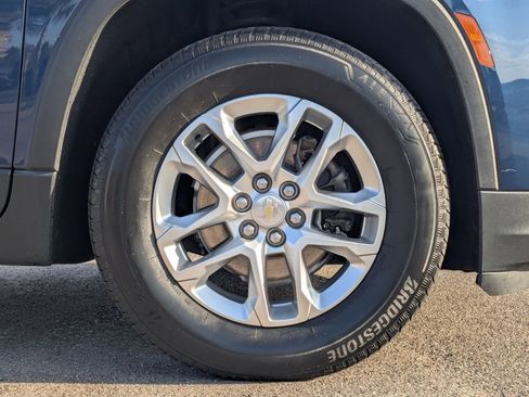 Certified 2023 Chevrolet Traverse LS FWD image 12