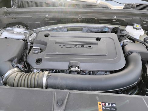 Used 2023 Buick Envision Essence w/ Sport Touring Package AWD/4WD image 38