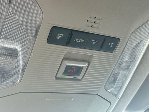 Used 2024 Toyota RAV4 LE image 31