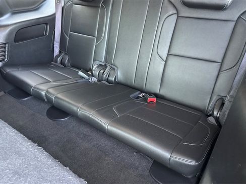 Used 2017 GMC Yukon SLT w/ Open Road Package image 19