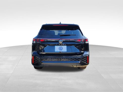 New 2026 Volkswagen Tiguan SEL R-Line AWD/4WD image 5
