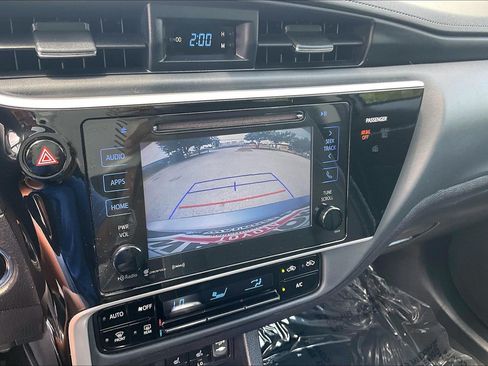 Used 2017 Toyota Corolla XLE FWD image 26