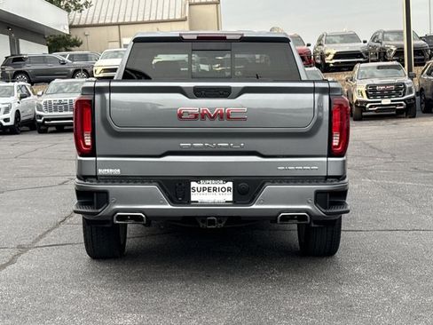 Used 2021 GMC Sierra 1500 Denali w/ Denali Premium Package AWD/4WD image 4