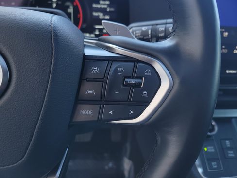 Used 2024 Lexus GX 550 image 13