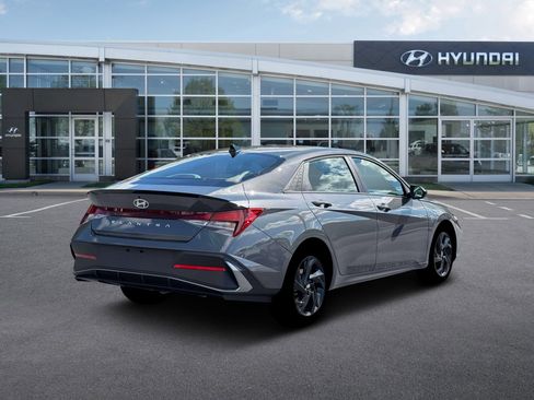 New 2026 Hyundai Elantra Sport FWD image 7
