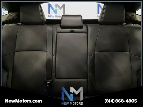 Used 2021 Toyota Venza XLE w/ Softex Package image 13