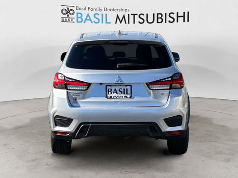 Used 2025 Mitsubishi Outlander Sport LE image 4