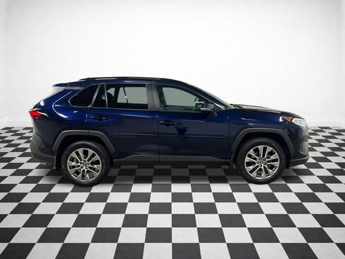 Used 2019 Toyota RAV4 XLE Premium w/ Cold Weather Package AWD/4WD image 2