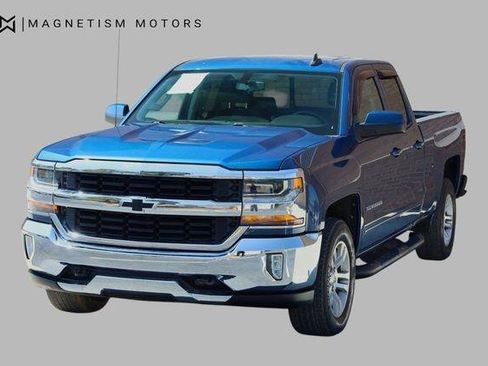 Used 2017 Chevrolet Silverado 1500 LT w/ All Star Edition AWD/4WD image 4