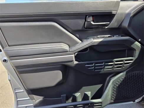 Used 2024 Toyota Tacoma SR5 image 11