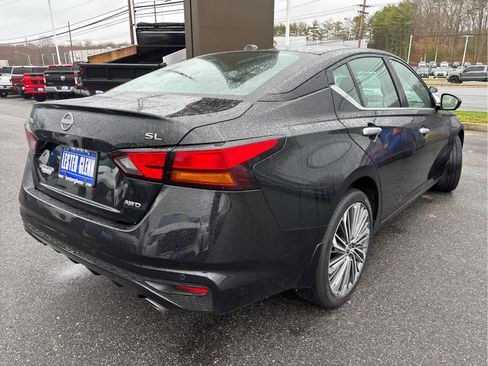Used 2024 Nissan Altima 2.5 SL AWD/4WD image 28