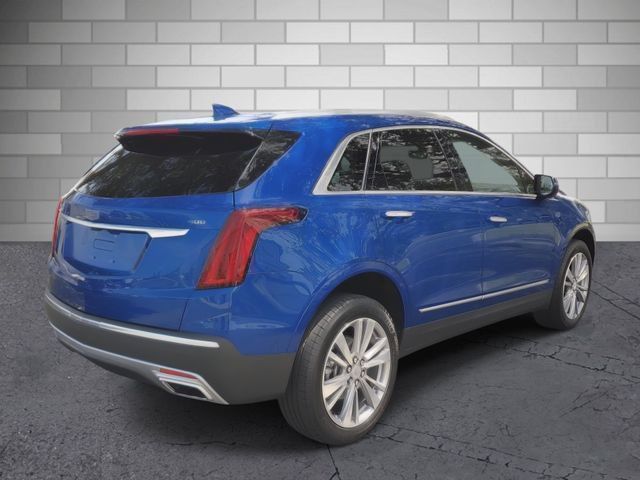 Certified 2024 Cadillac XT5 Premium Luxury w/ Technology Package FWD image 6
