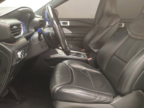 Used 2020 Ford Explorer Platinum w/ Premium Technology Package image 21