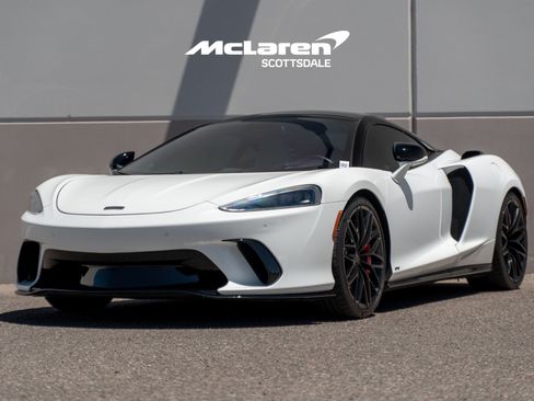 Used 2025 McLaren GTS RWD image 3