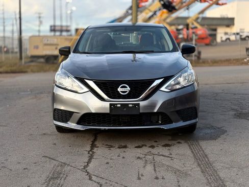 Used 2018 Nissan Sentra S w/ S Midnight Style Package image 8