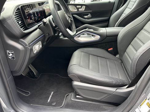Certified 2026 Mercedes-Benz GLS 450 4MATIC image 22