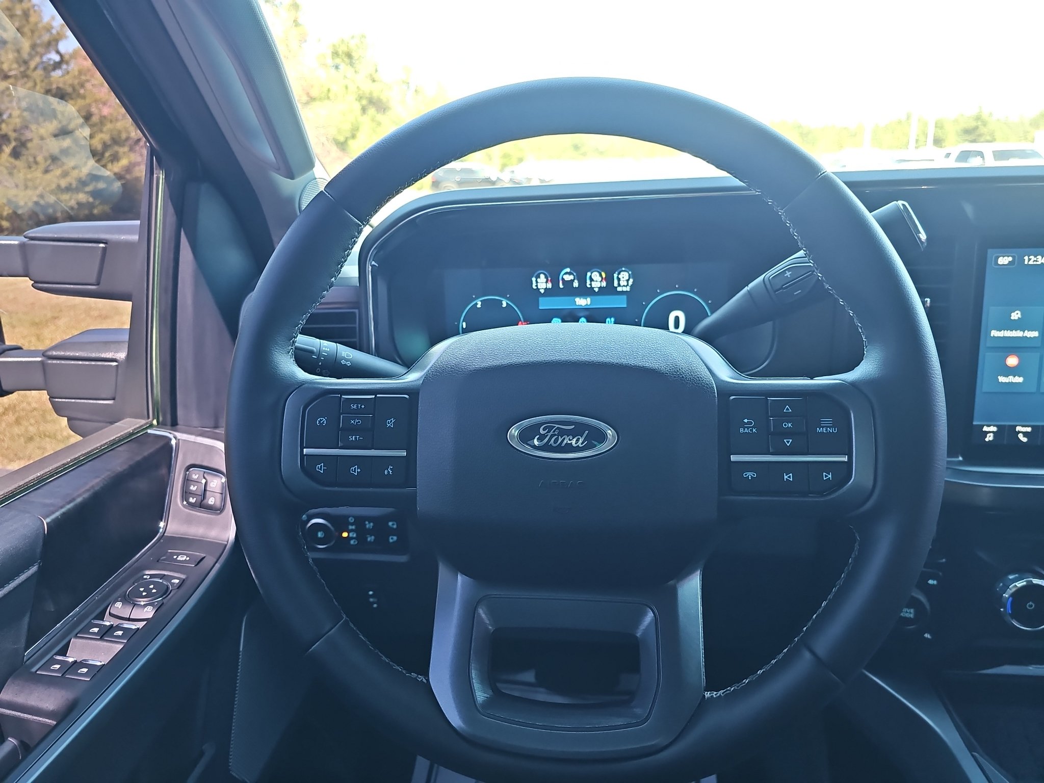 Used 2026 Ford F250 Lariat w/ Black Appearance Package AWD/4WD image 14