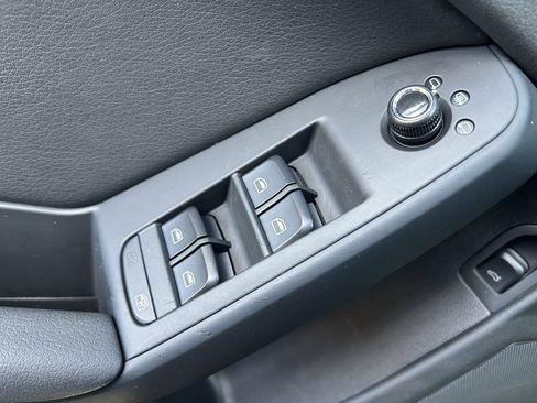 Used 2011 Audi A4 2.0T Premium Plus image 5