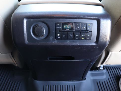 Used 2014 Toyota Sequoia Limited image 36