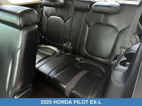 Certified 2025 Honda Pilot EX-L image 18