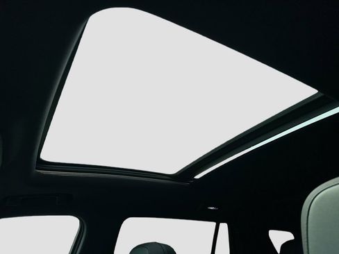 Used 2026 GMC Terrain AT4 w/ Convenience Package III AWD/4WD image 18