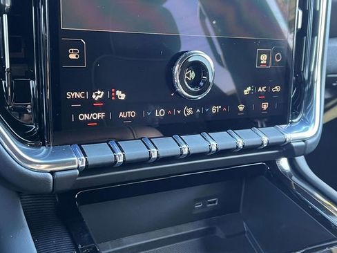 New 2026 GMC Yukon XL Elevation image 23