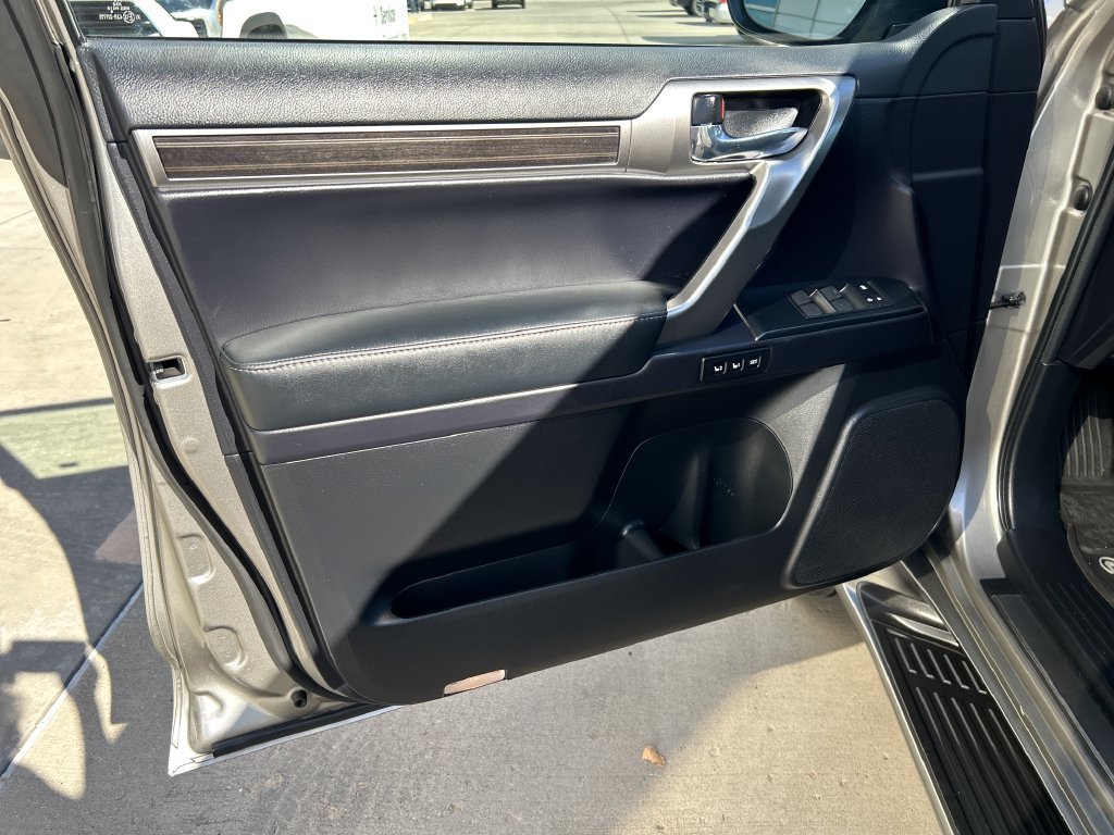 Used 2023 Lexus GX 460 Premium w/ Premium Plus Package AWD/4WD image 11