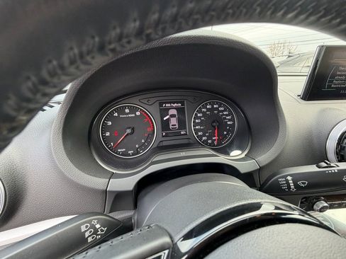 Used 2016 Audi A3 2.0T Premium image 11