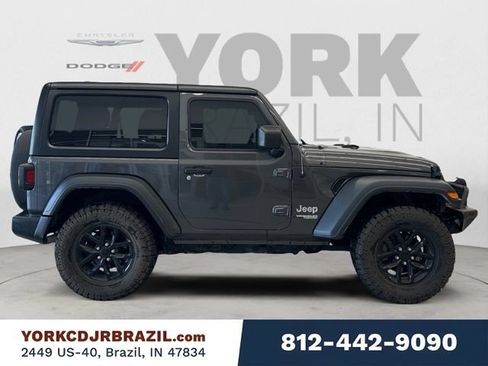 Used 2018 Jeep Wrangler Sport AWD/4WD image 6