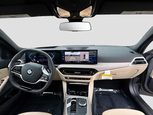Certified 2025 BMW 330i xDrive Sedan w/ Premium Package AWD/4WD image 9