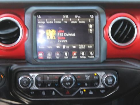 Used 2021 Jeep Wrangler Unlimited Rubicon AWD/4WD image 31