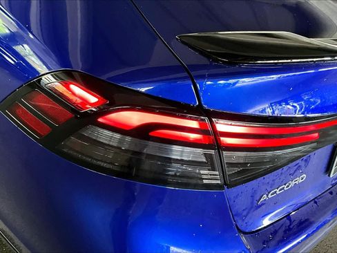 Used 2024 Honda Accord Sport image 28