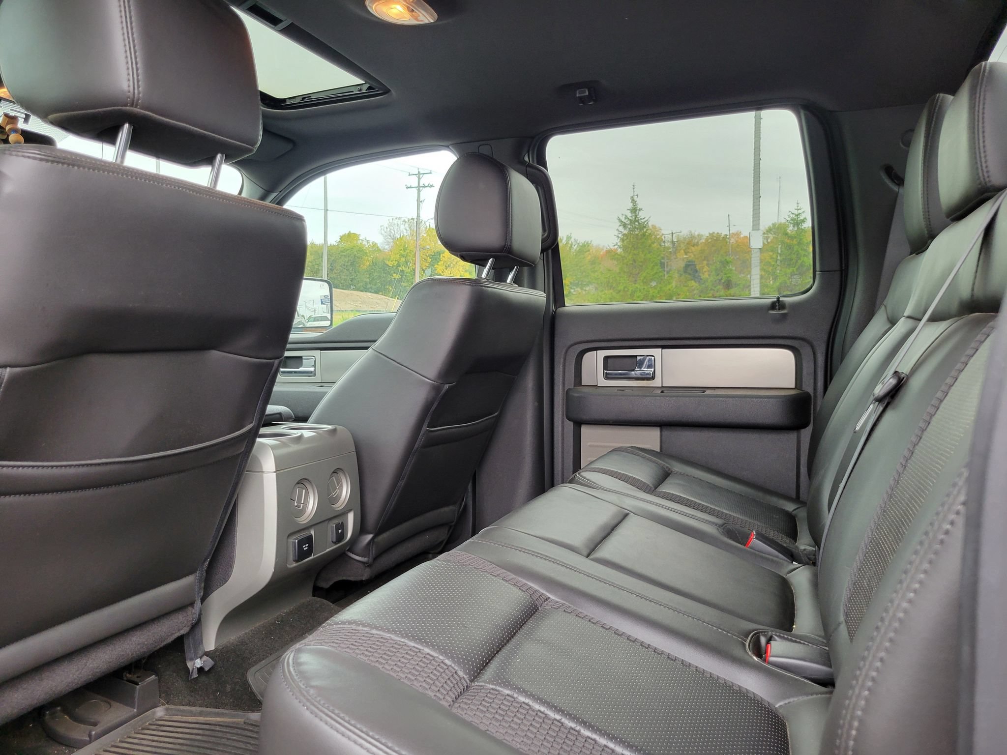 Used 2012 Ford F150 SVT Raptor AWD/4WD image 23