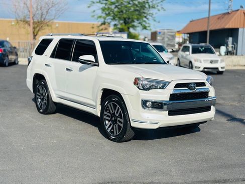 Used 2015 Toyota 4Runner Limited AWD/4WD image 1