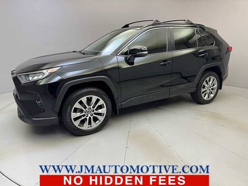 Used 2019 Toyota RAV4 XLE Premium w/ All Weather Liner Package AWD/4WD image 1