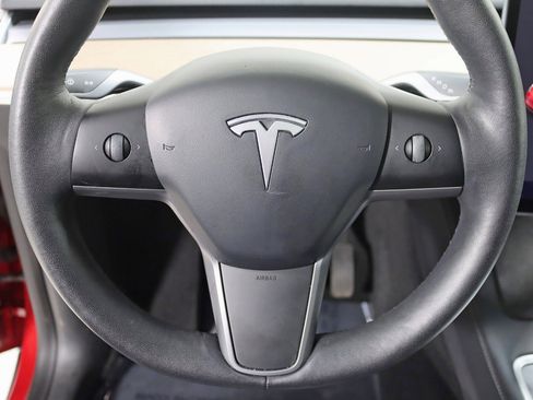 Used 2021 Tesla Model Y Long Range image 15