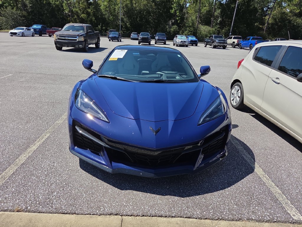 Used 2026 Chevrolet Corvette Z06 RWD image 2