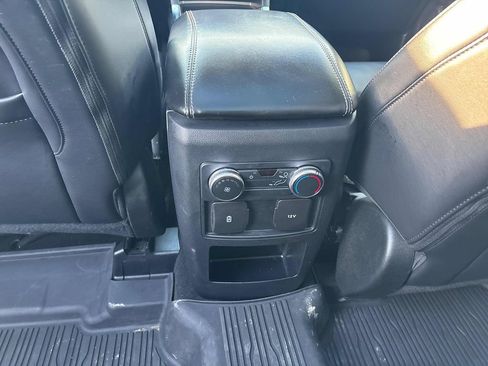 Used 2021 Ford Explorer XLT w/ Equipment Group 202A image 25